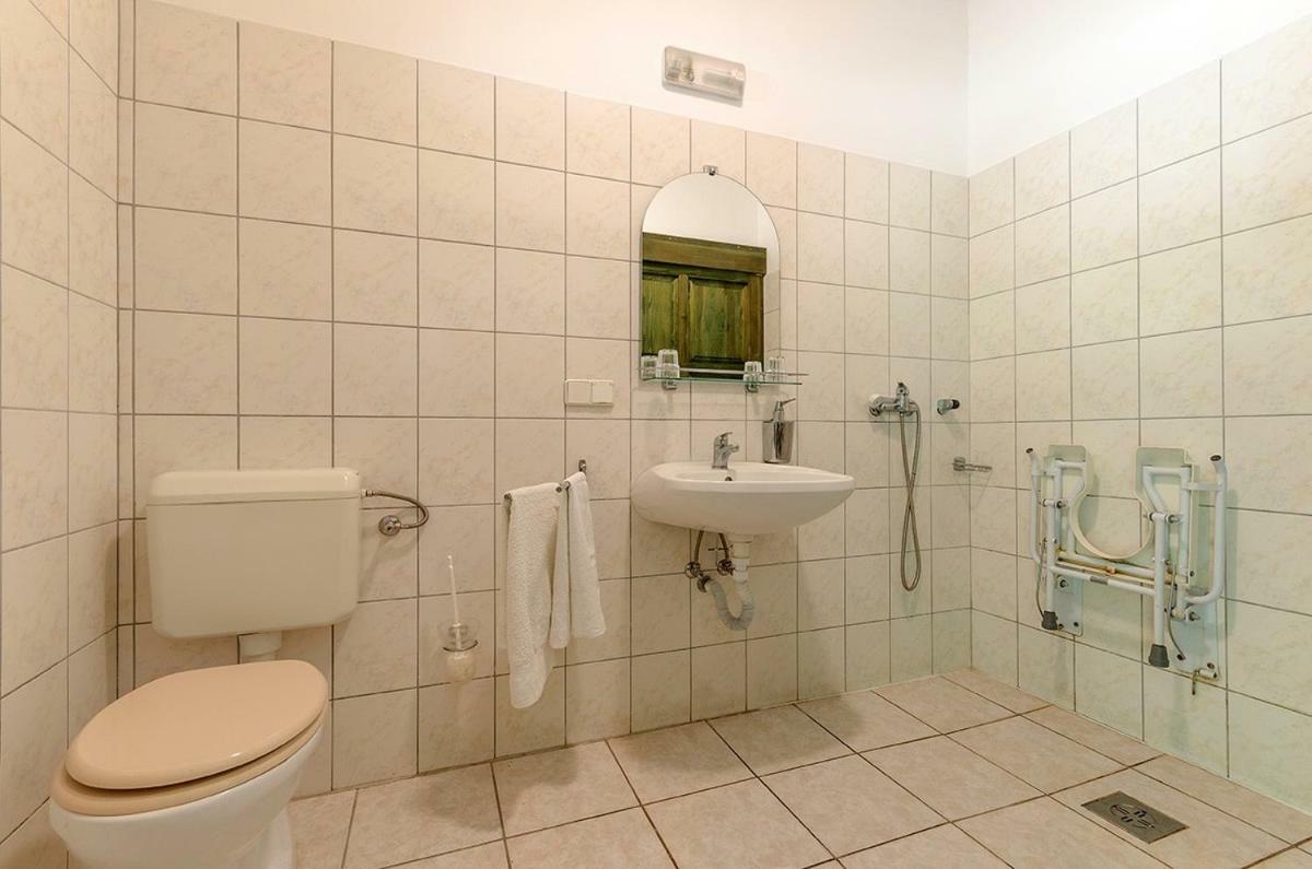 Sipito Pihenopark Hotel Pilis Kültér fotó