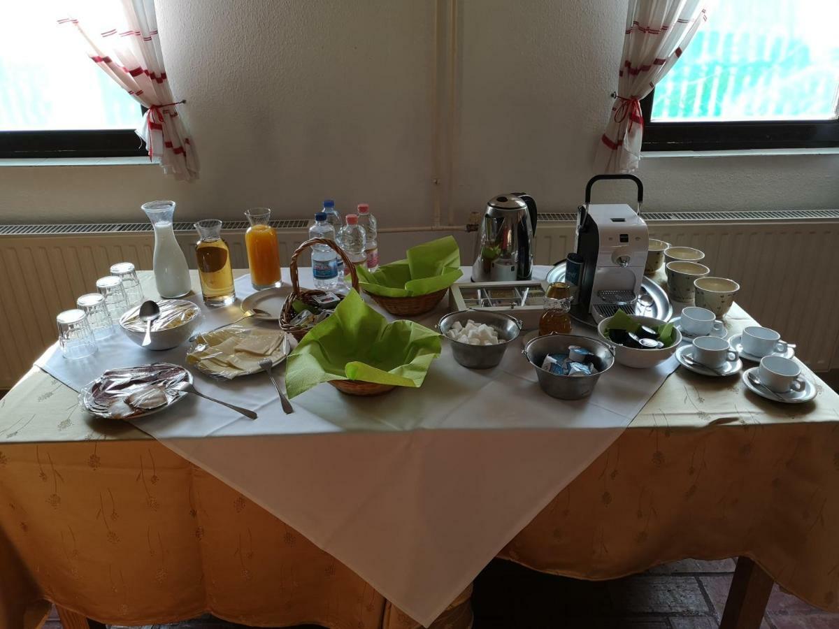 Sipito Pihenopark Hotel Pilis Kültér fotó
